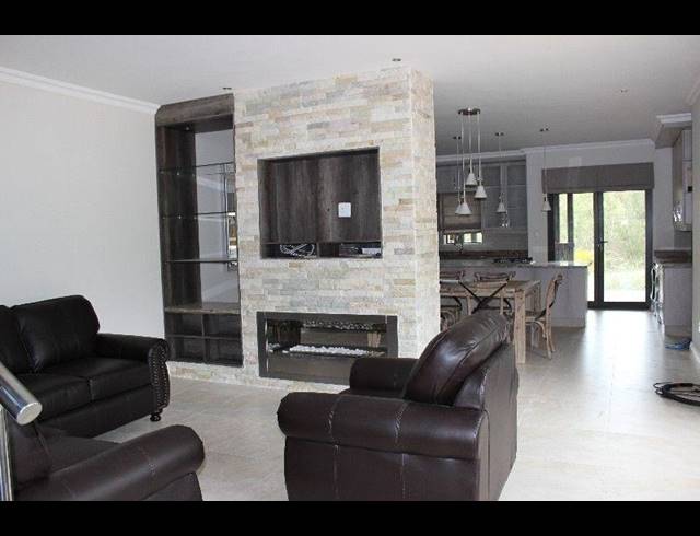3 BEDROOM APARTMENT RENTED IN BROOKES HILL